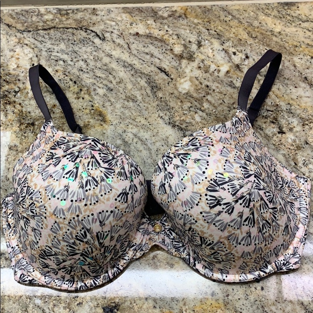 Victoria’s lined demi